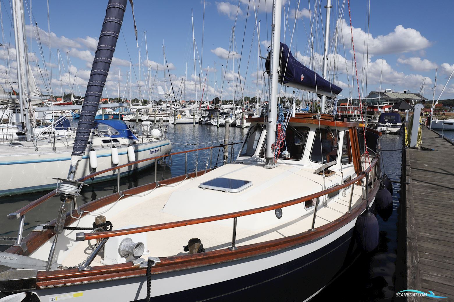 Nauticat 38