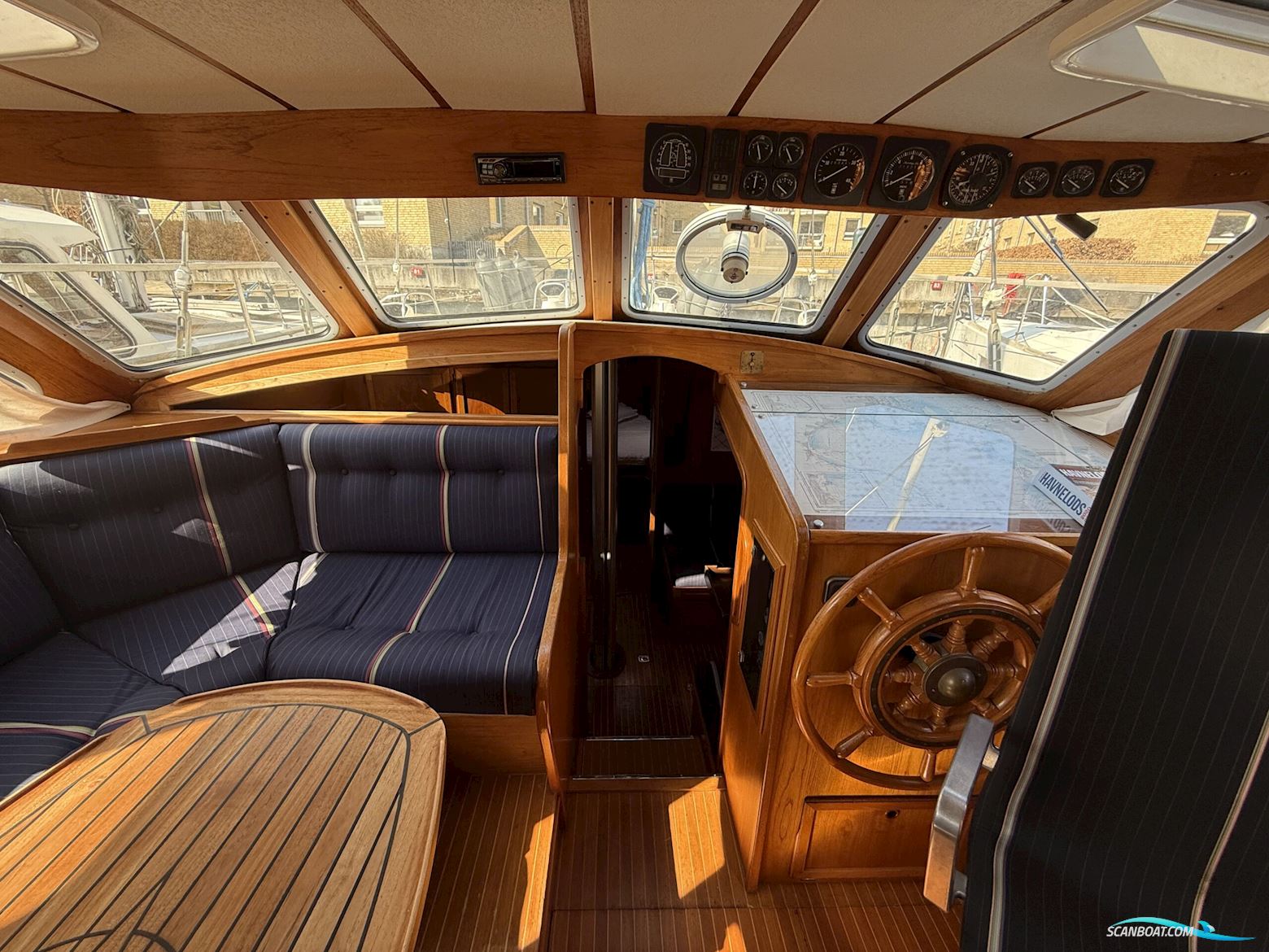 Nauticat 43 med mulig havneplads