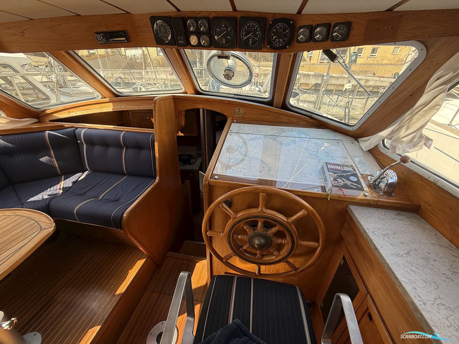 Nauticat 43 med mulig havneplads