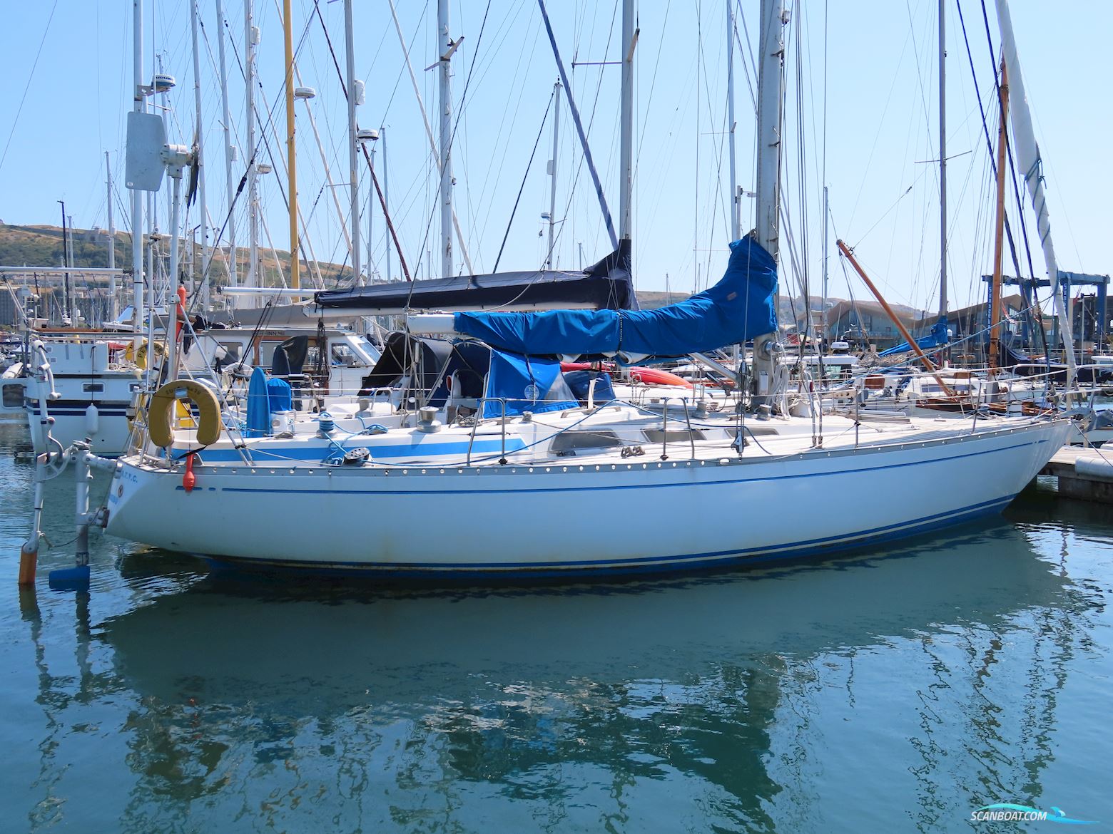 Nautor Swan 38