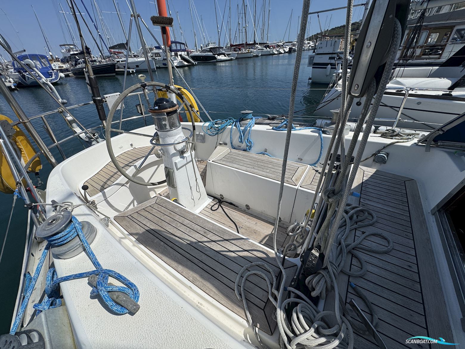 Nautor Swan 38