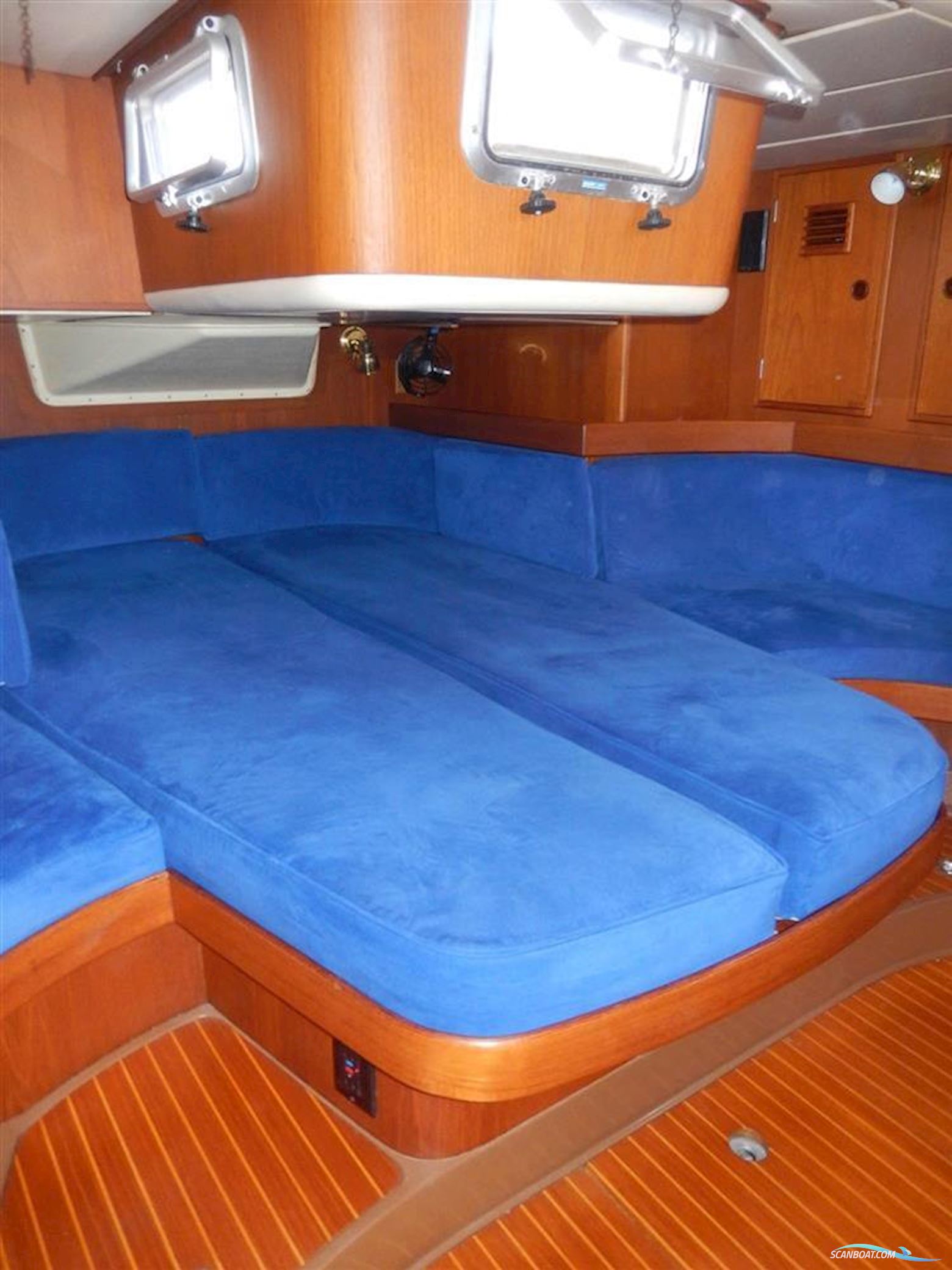 NAUTOR SWAN 43