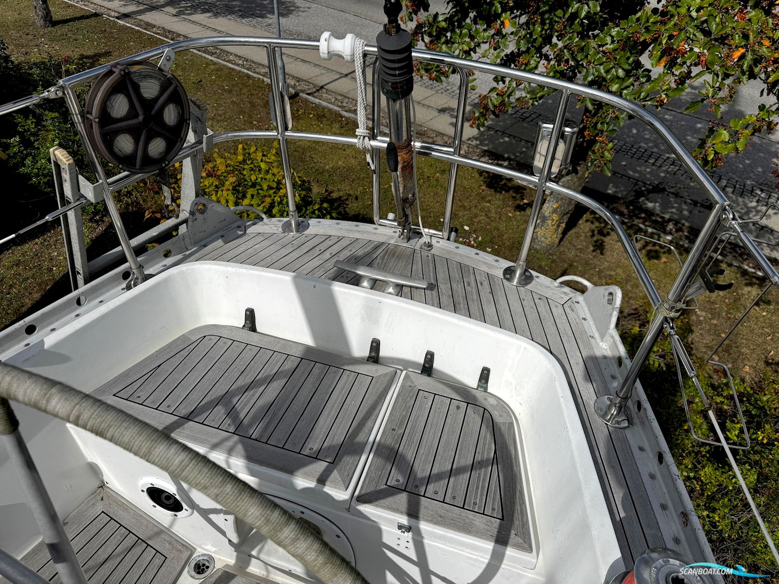 Nautors Swan 37