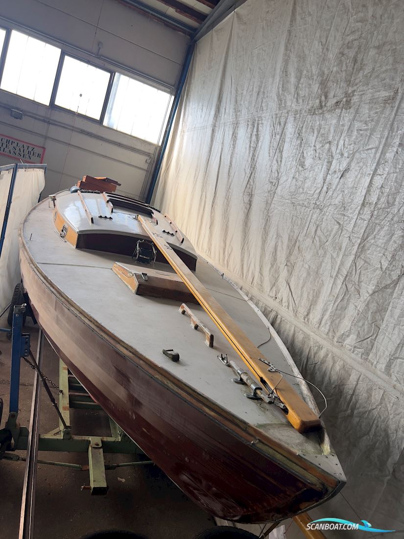 Nordisk Folkebåd Nordisches Folkeboot, Thomas Lind, Middelfart, Lärche Auf Eiche