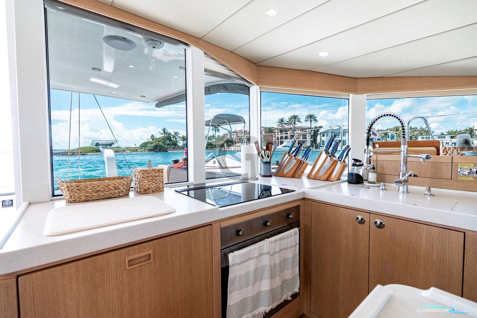 Ocean Explorer 60