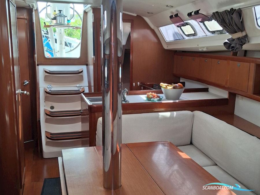Oceanis 34