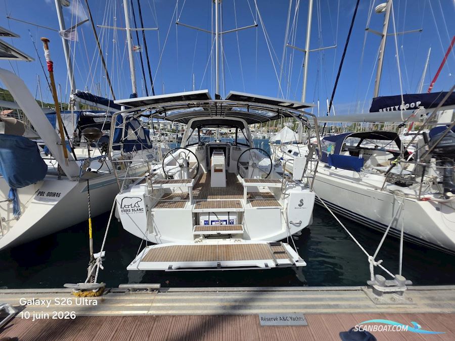 Oceanis 38