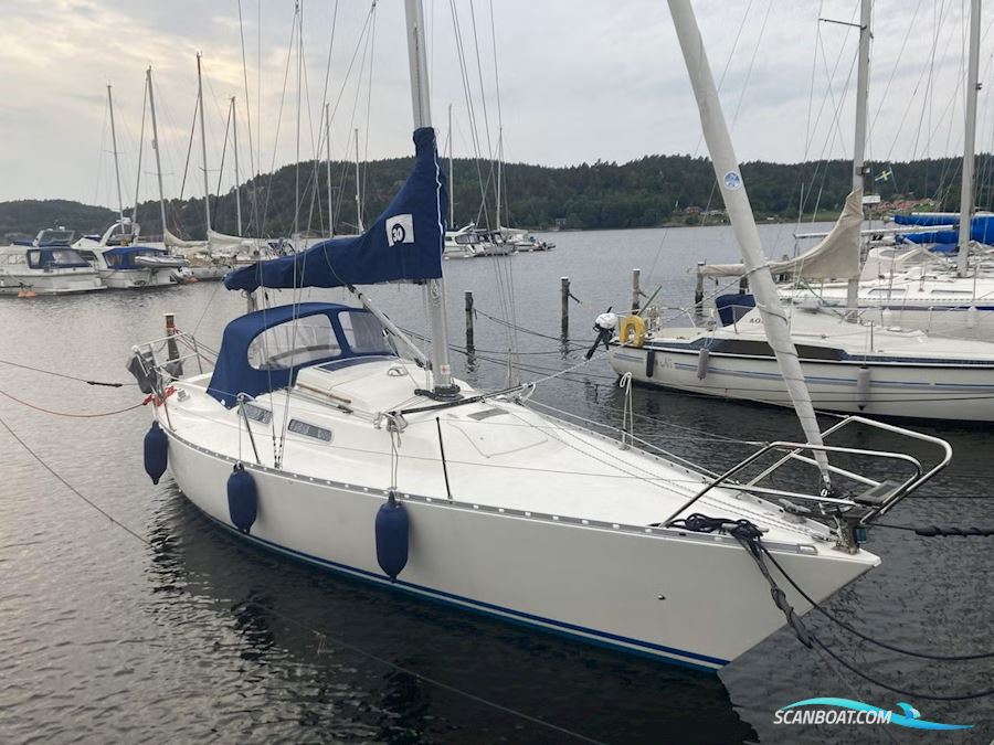 Omega 30A Sailingboat 1984, with Yanmar 3YM30 KM2P/30hk engine, Sweden