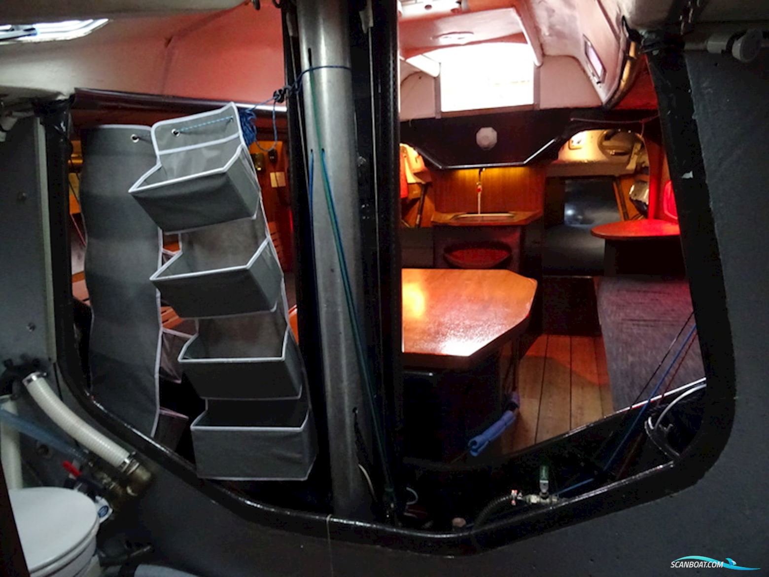 one Tonner Judel & Vrolijk