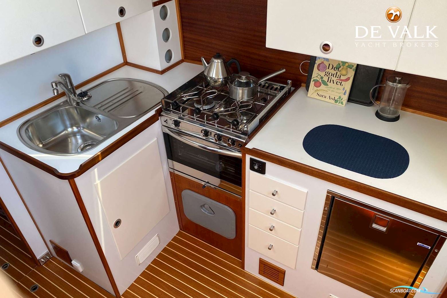 Overseas 394