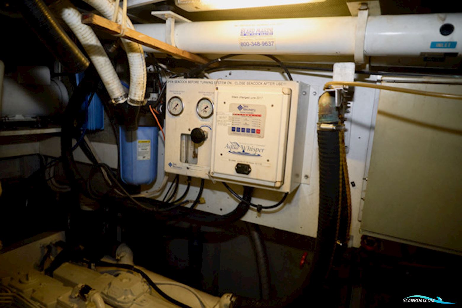 Oyster 80 Deck Saloon