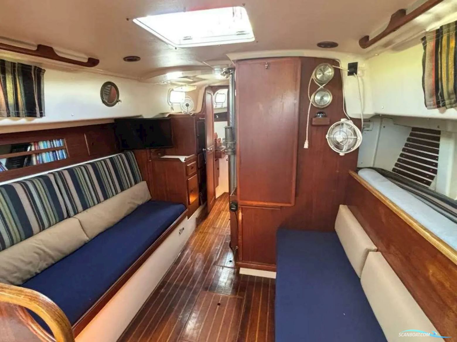 Pearson 365 Ketch