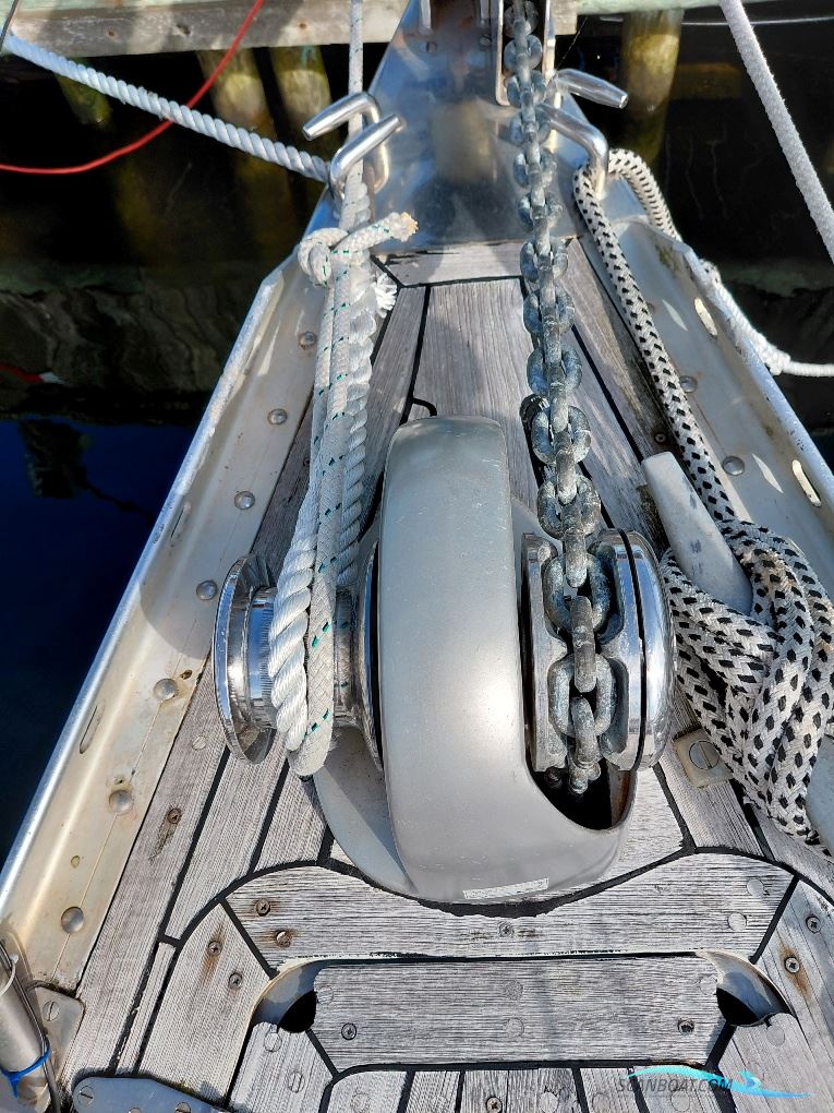 Phantom 42
