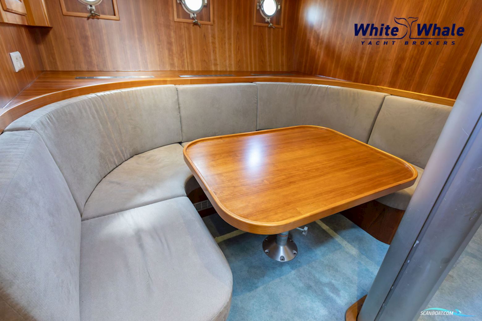 Pieter Beeldsnijder Stagzeil Schoener Custom Built Refit