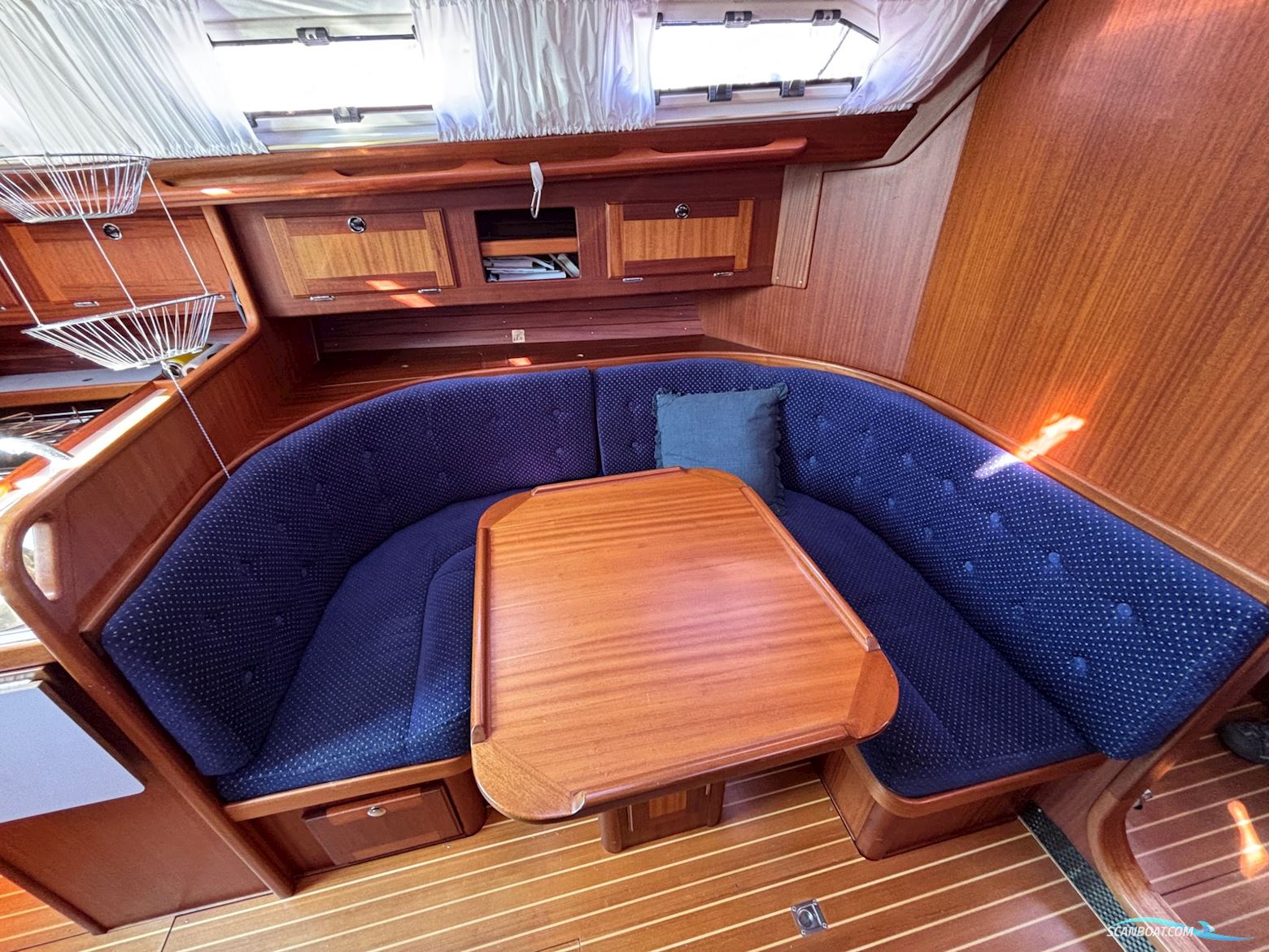 Pronavia 38
