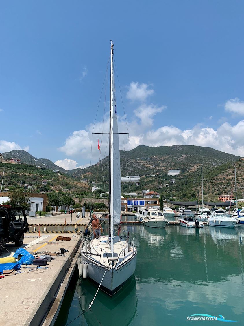 Ra?Ntares Sailingboat 1982, with Keller Elektro + Outboatder Tohatsu engine, Turkey
