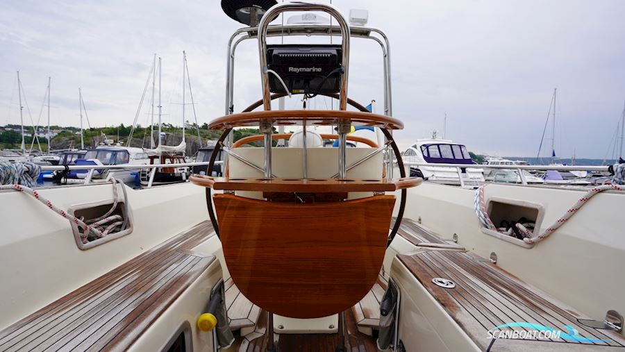 Regina 38