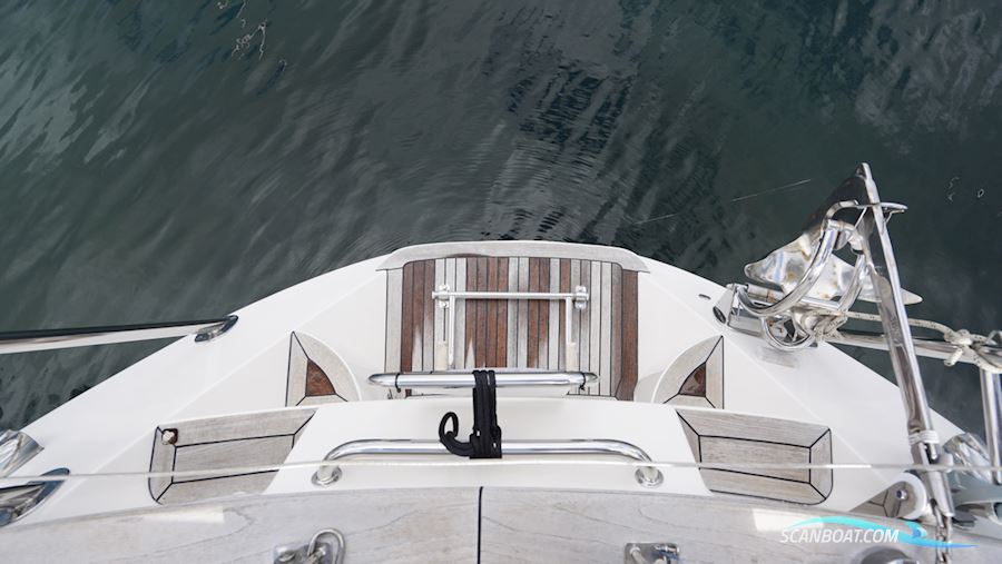 Regina 38