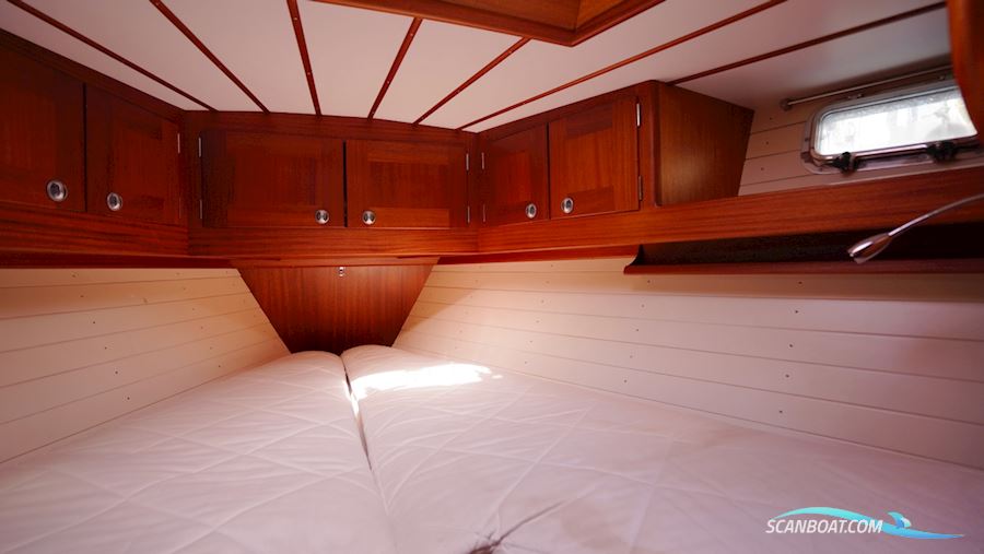 Regina 38