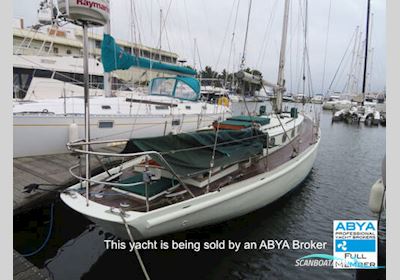 Robert Clark 37 Sailingboat 1950, with Yanmar 3GM30F engine, United Kingdom