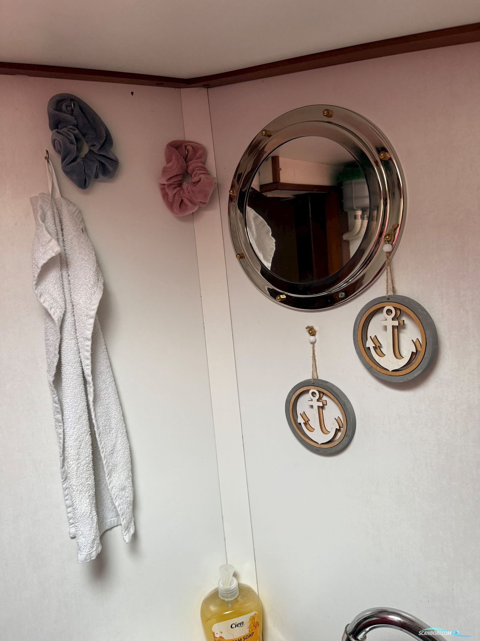 Robert Tucker Ketch R393