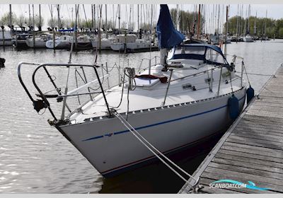Sadler 32 Sailingboat 1987, with Volvo Penta 2002 2-Cylinder engine, The Netherlands