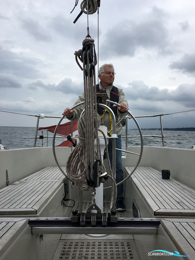 Sagitta 35
