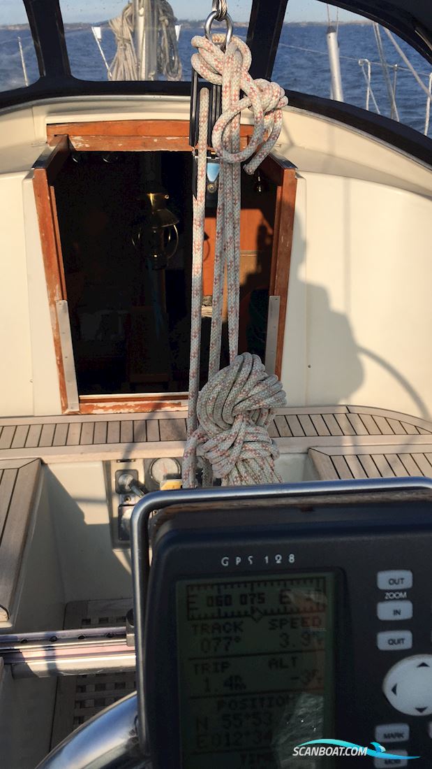 Sagitta 35