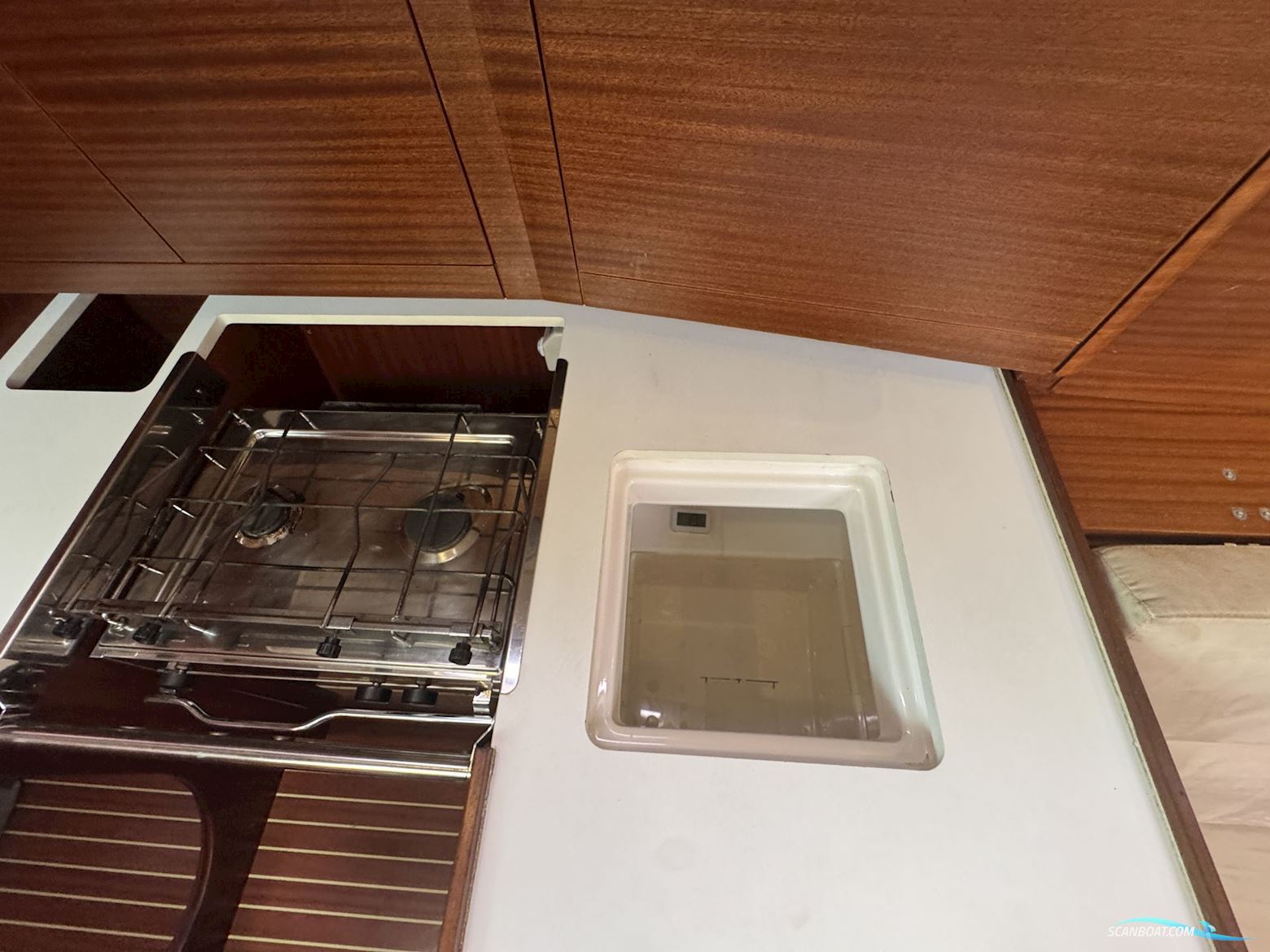 Salona 37 2008 - EU VAT Paid. Performance and comfortable living space combined.