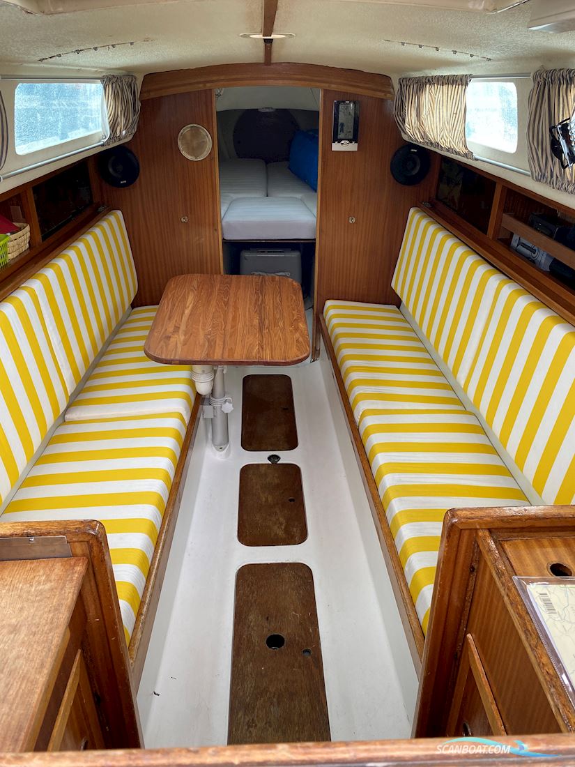 Schärenkreuzer Lotus 40