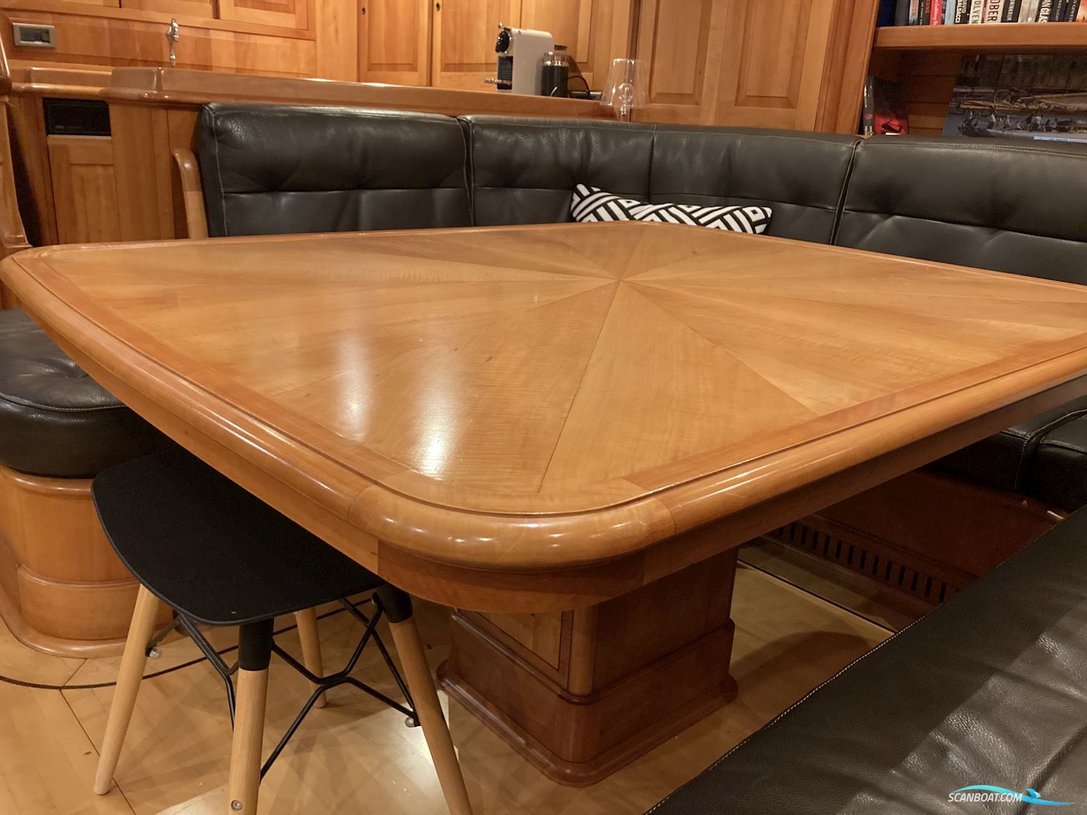 Schokker 18.60 Meter Hoek Design