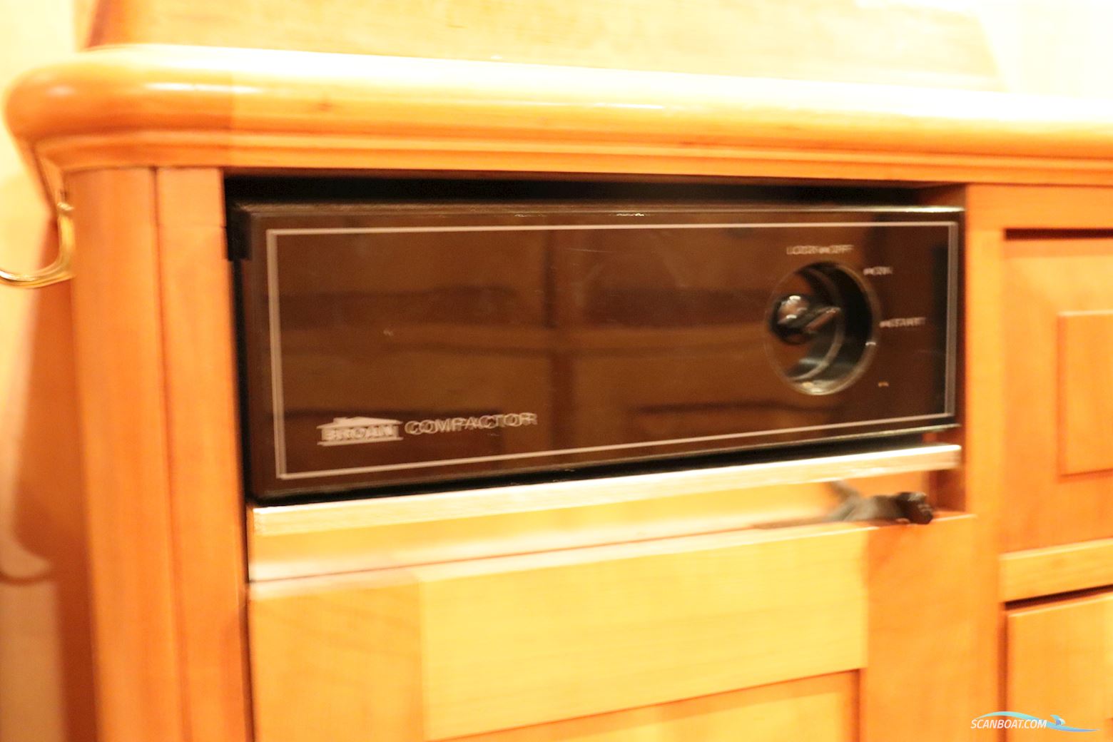 Schokker 18.60 Meter Hoek Design