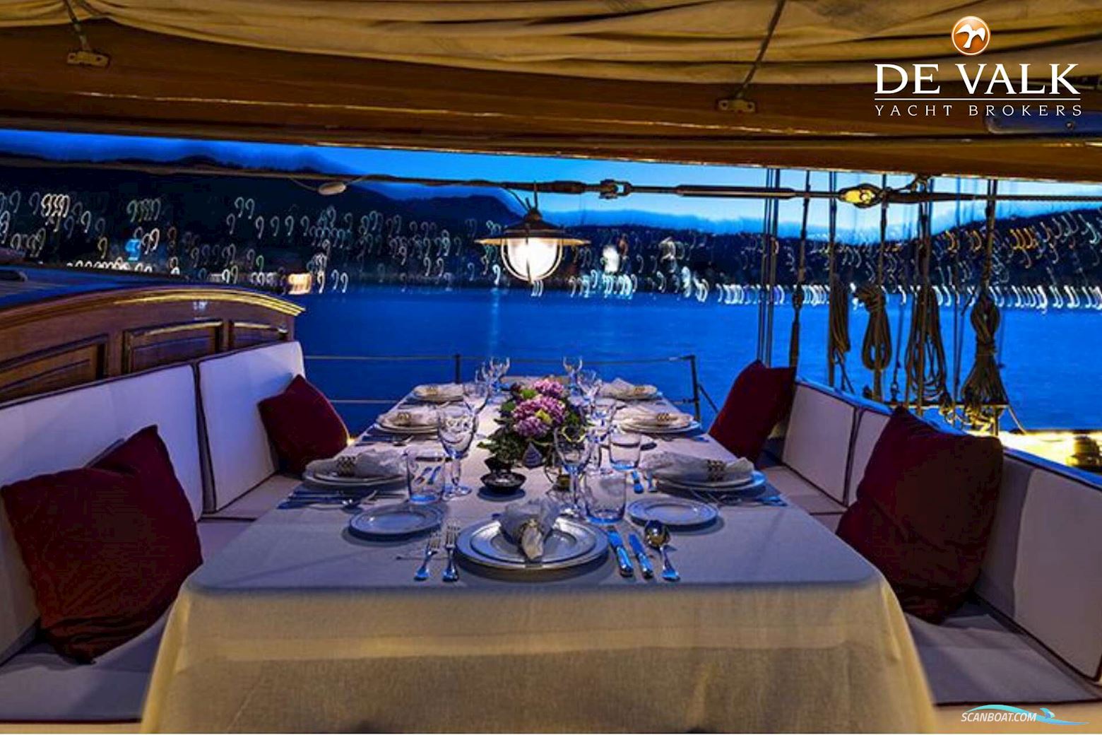 Schooner Classic Gaff