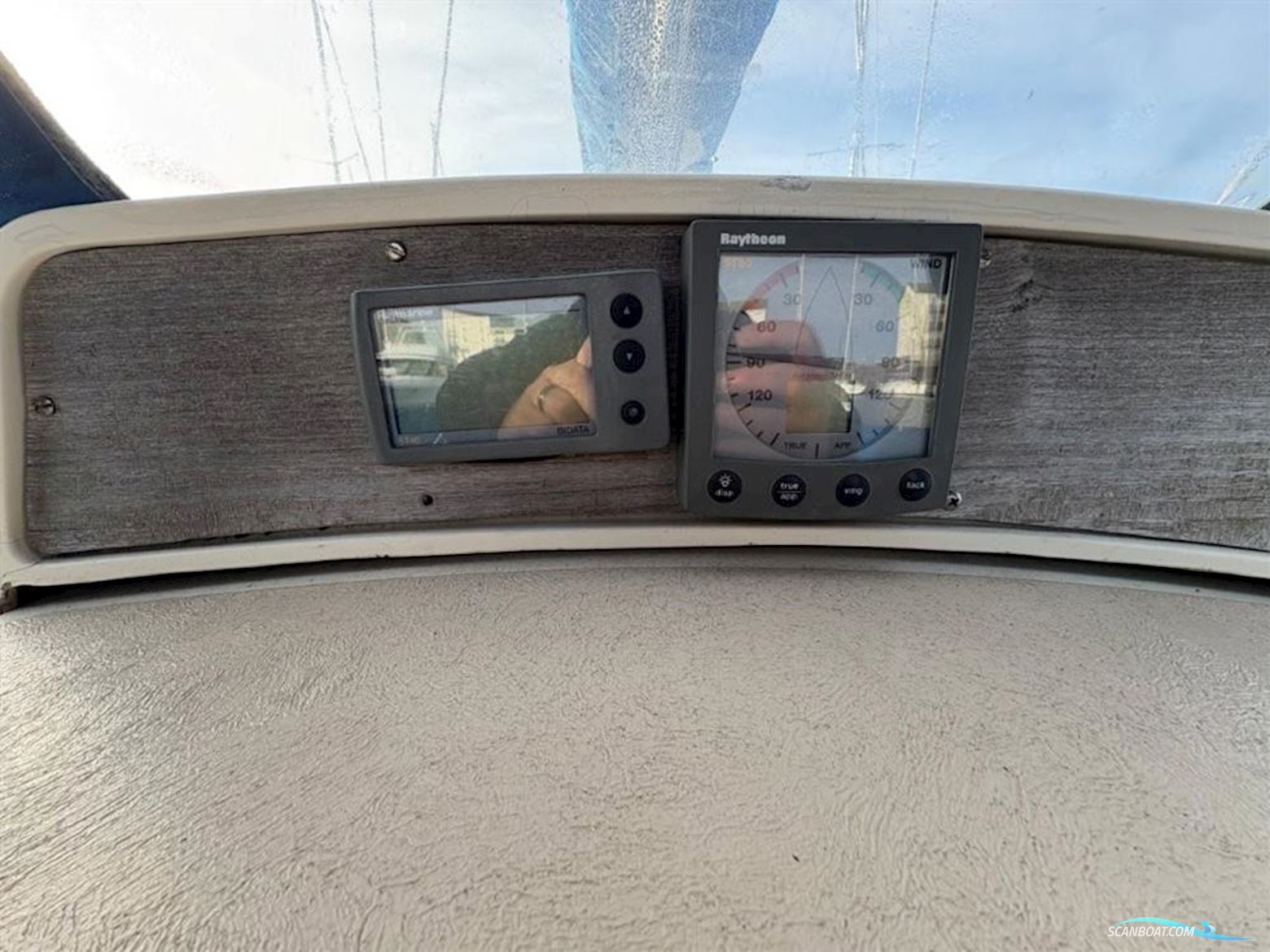 Sigma  33 Cruiser