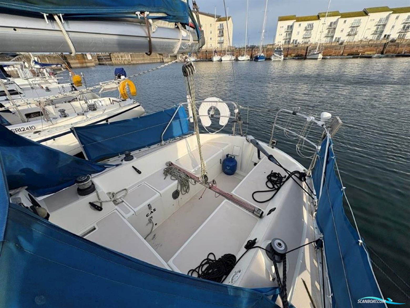Sigma  33 Cruiser