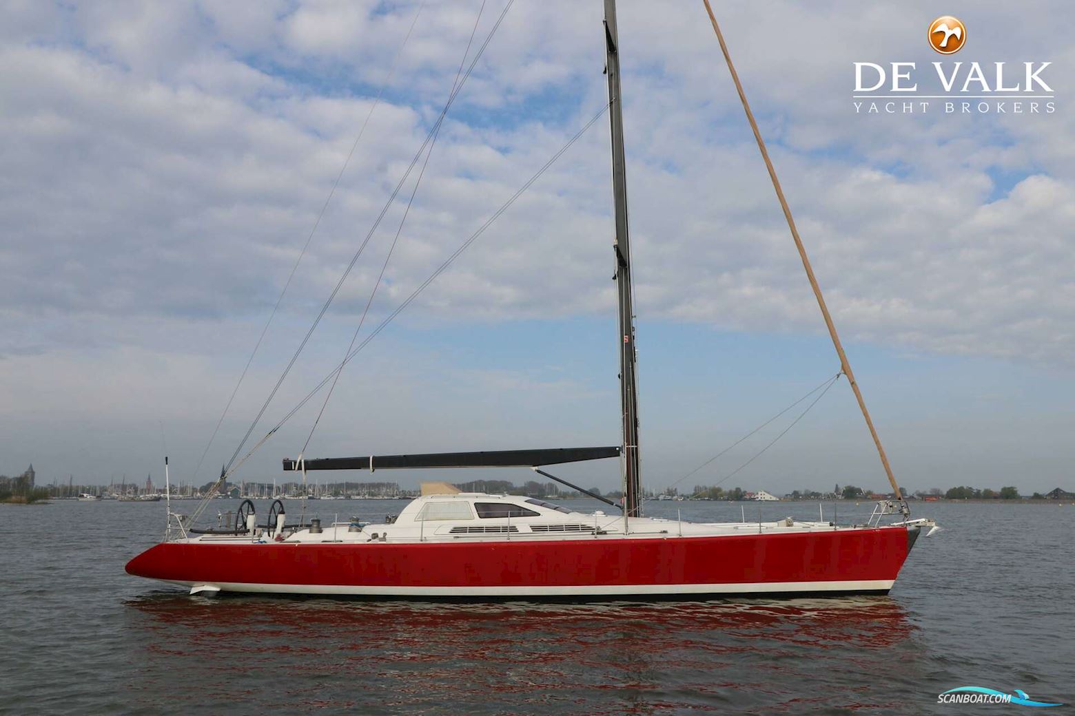 Simonis Voogd 63 with lift keel