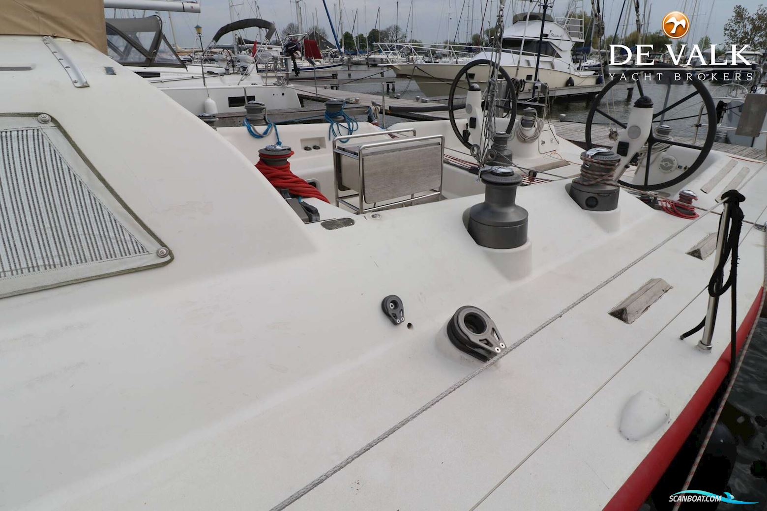 Simonis Voogd 63 with lift keel