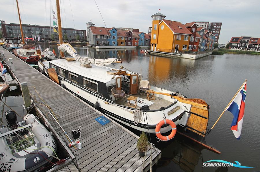 Skûtsje Sailingboat 1915, with Mercedes engine, The Netherlands