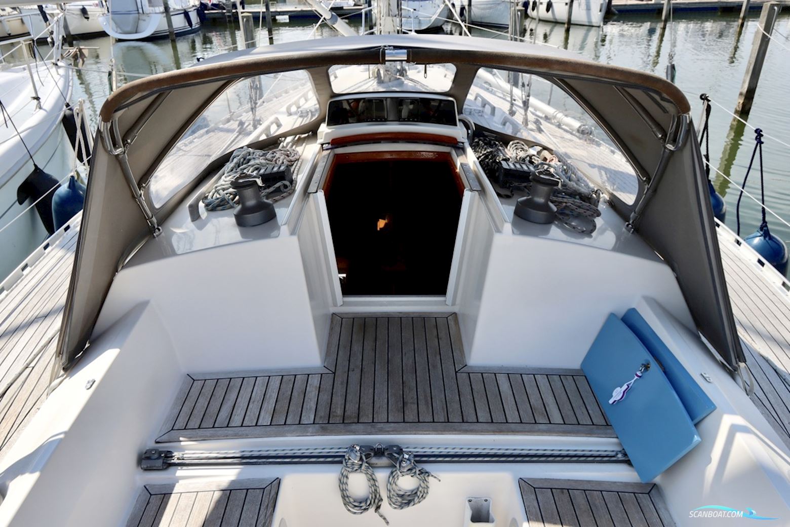 Spirit 37