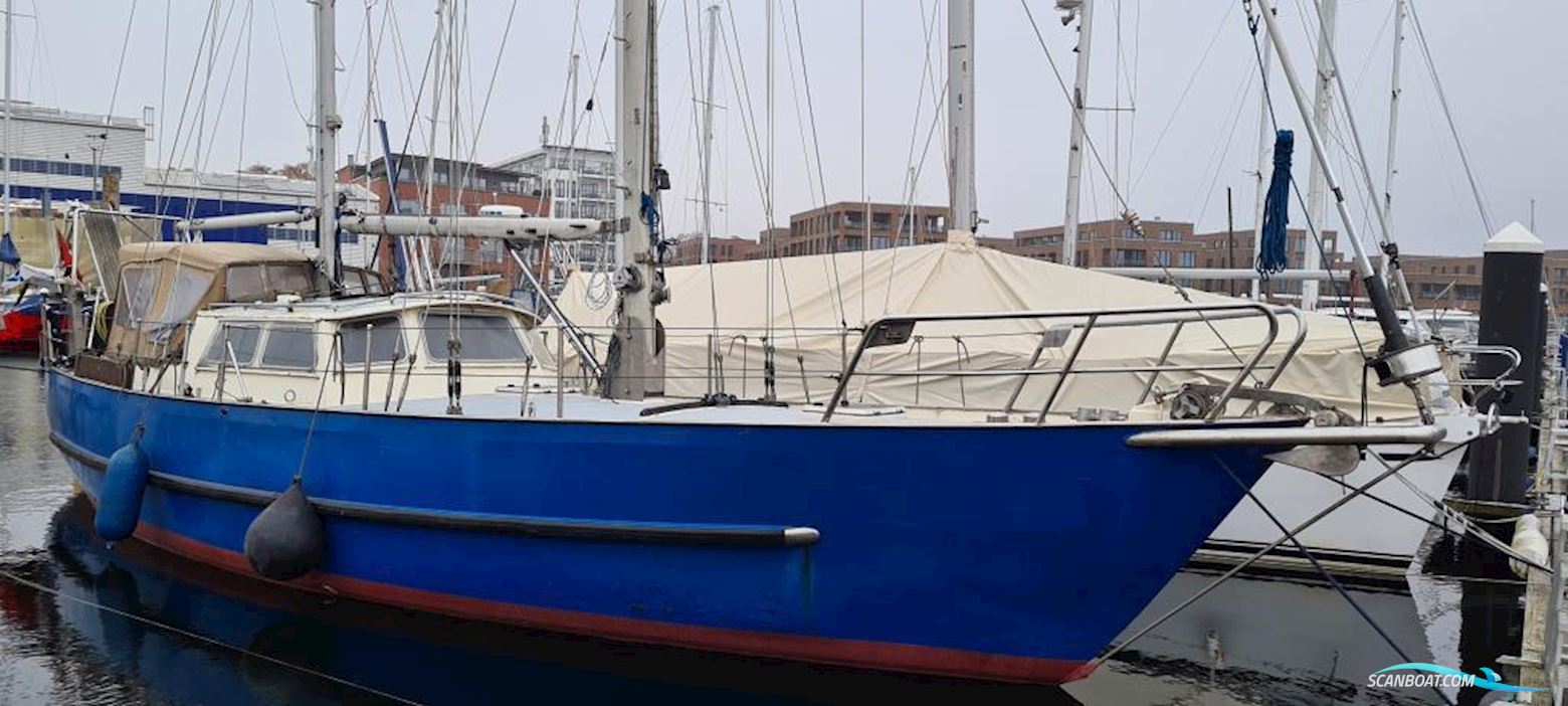 Staack Motorsegler / Natascha Sailingboat 1978, with Daimler Benz OM 352 engine, Germany