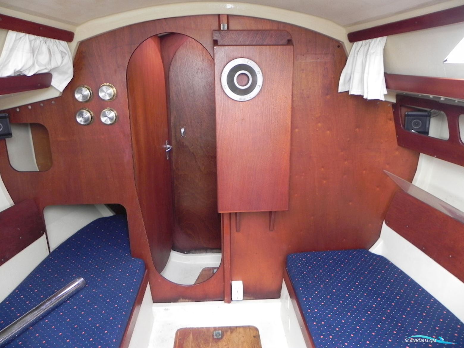 Standfast Loper 27