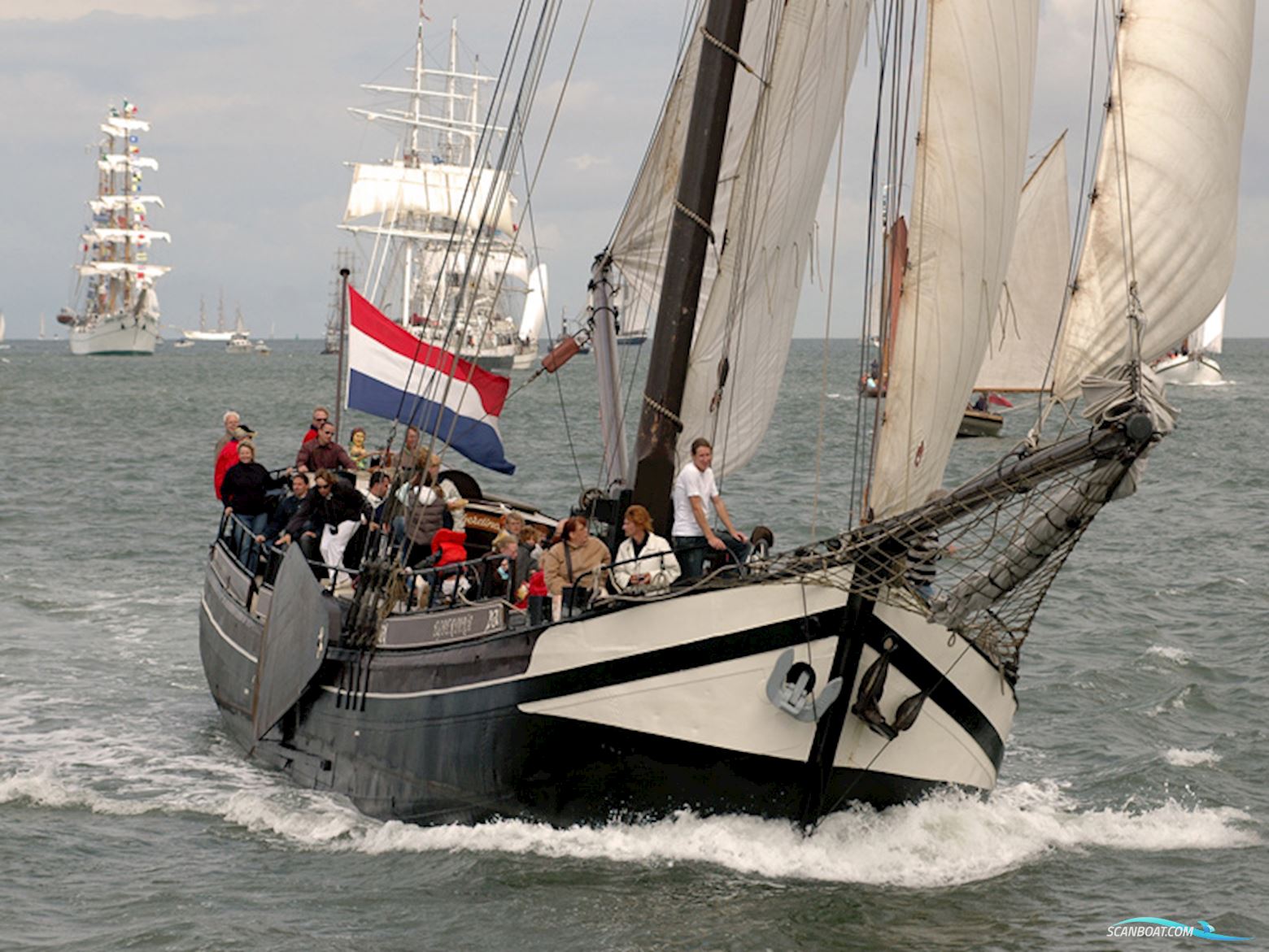 Stevenaak Zeilcharter geschikt als woonschip te koop