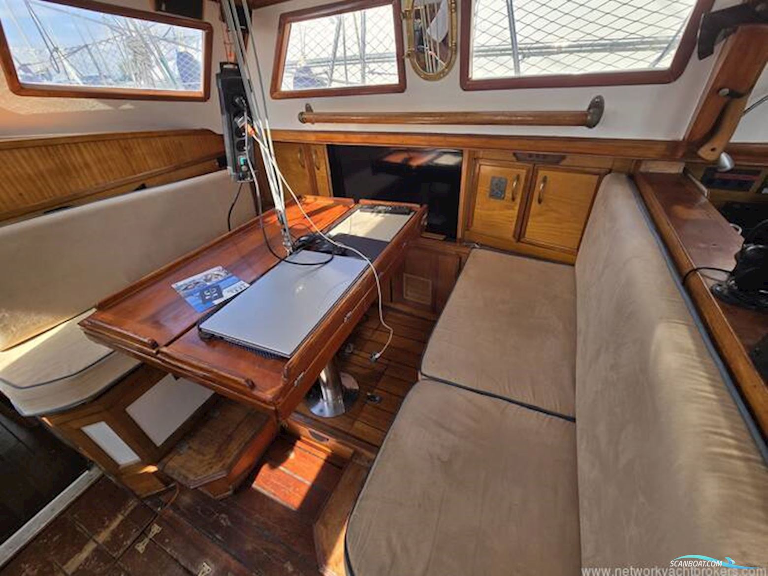 Stratimer Endurance 44