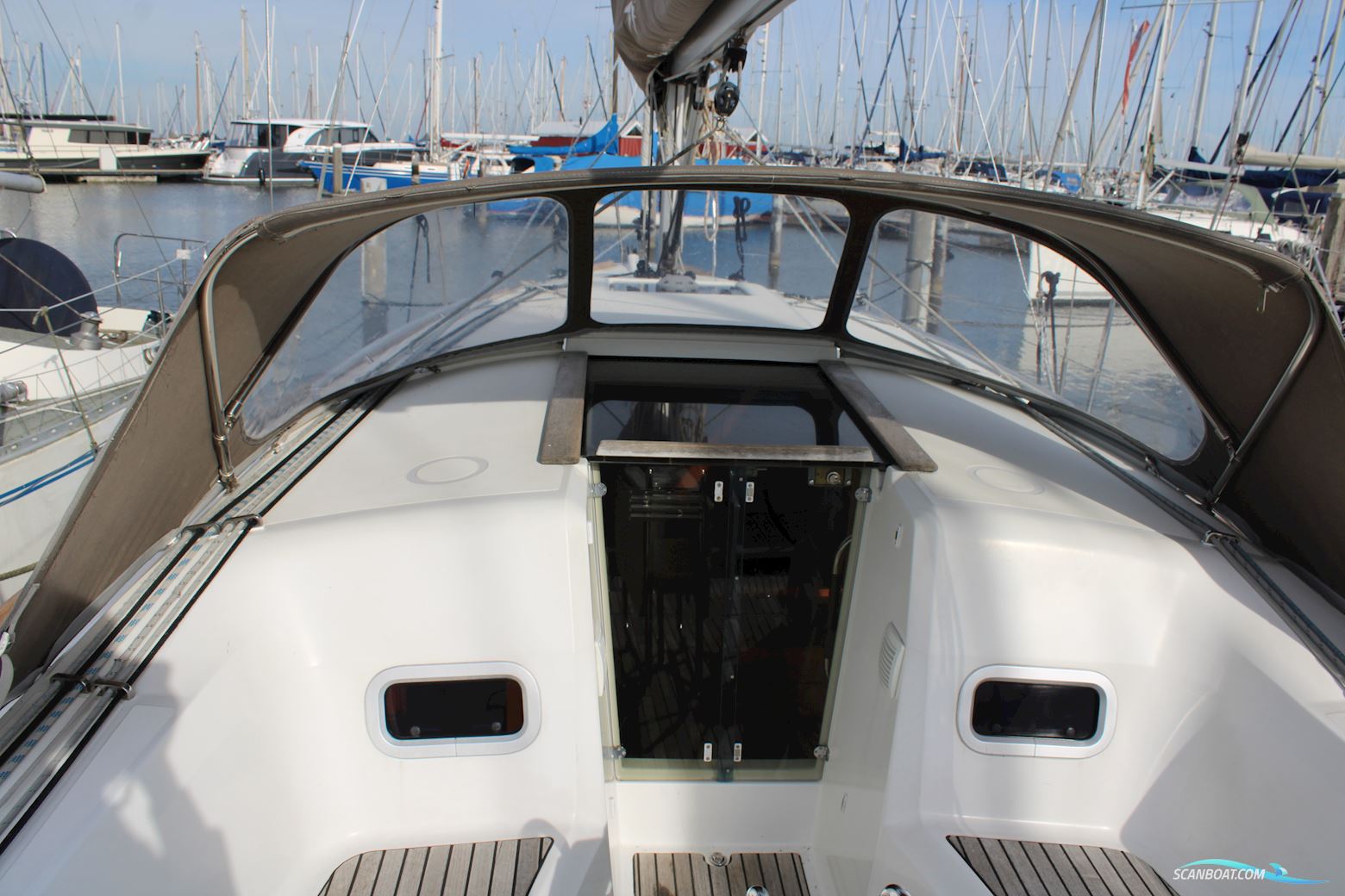Sun Odyssey 349