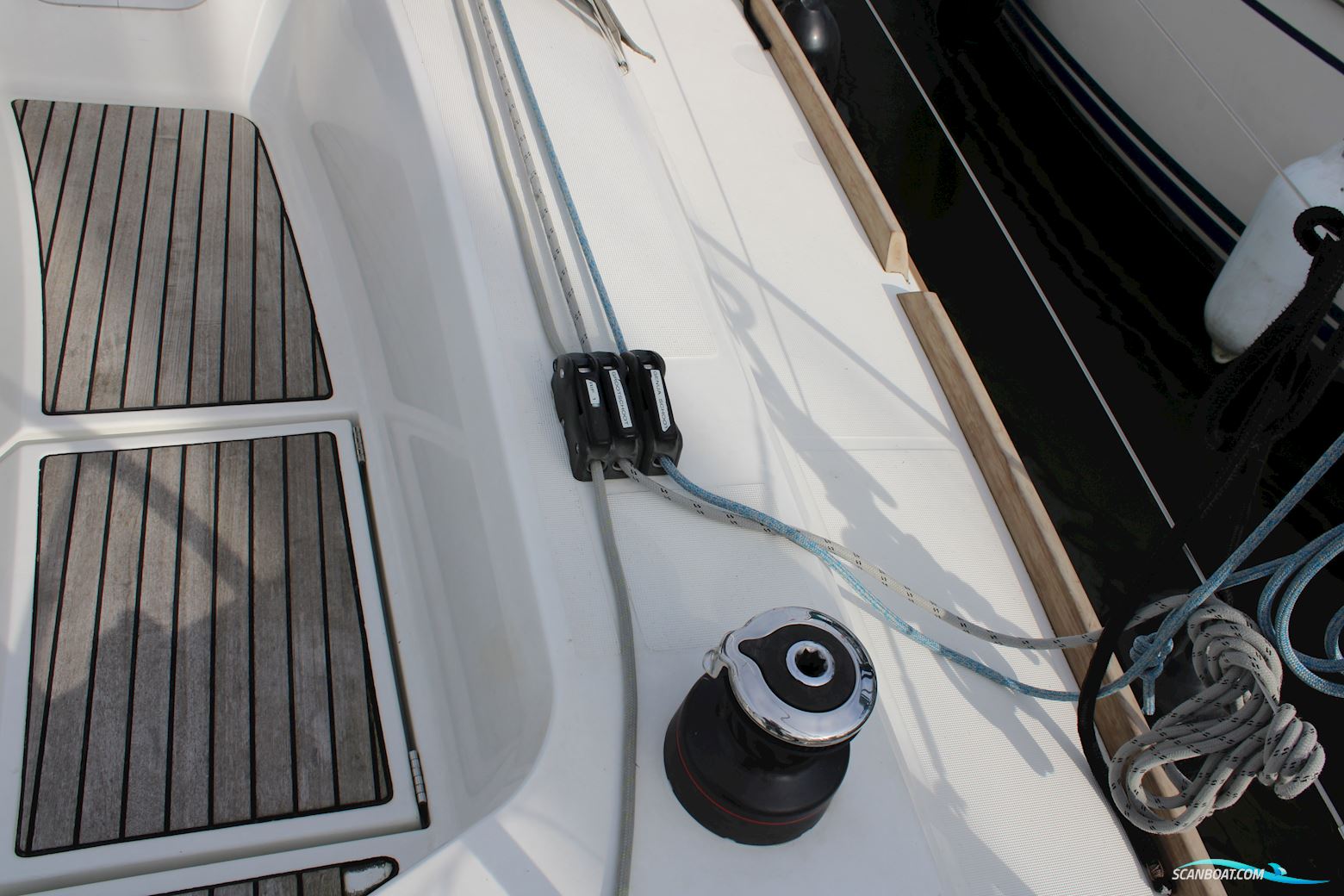 Sun Odyssey 349