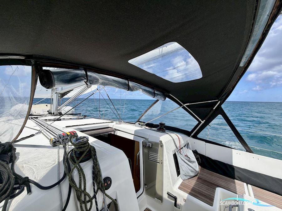 Sun Odyssey 440