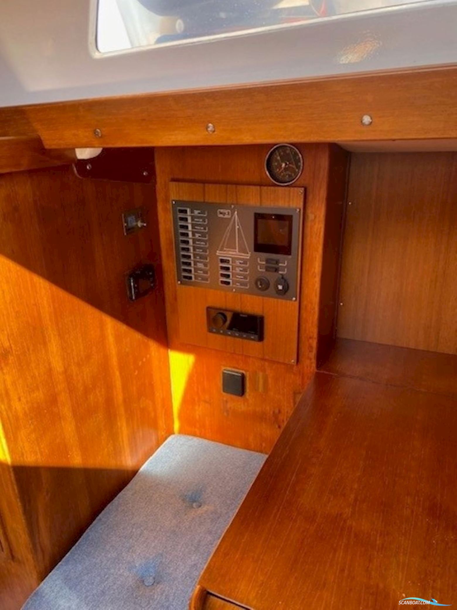Swan 38