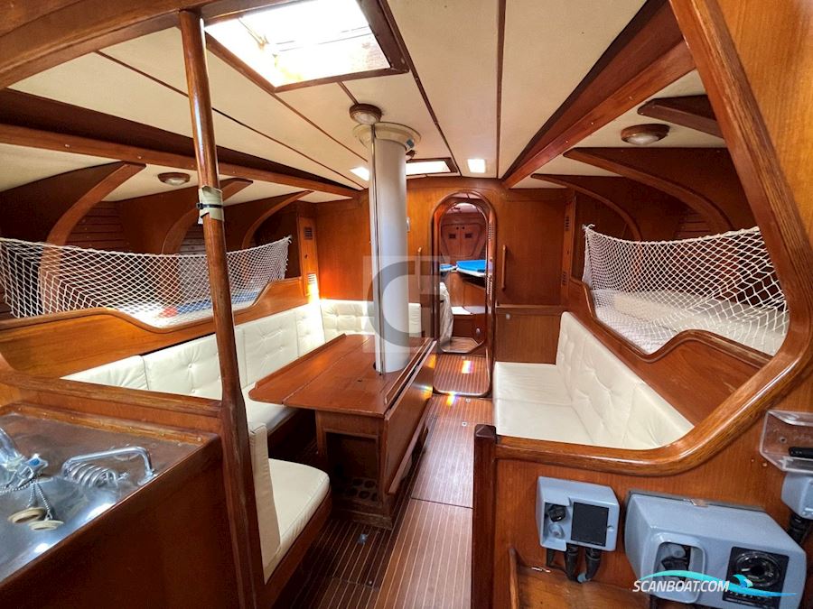 Swan 47