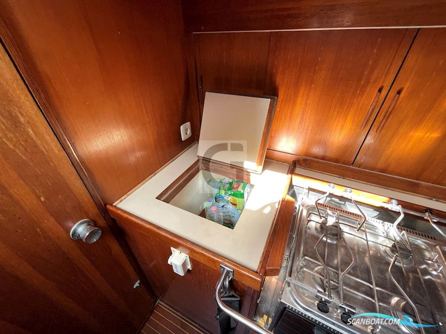 Swan 47