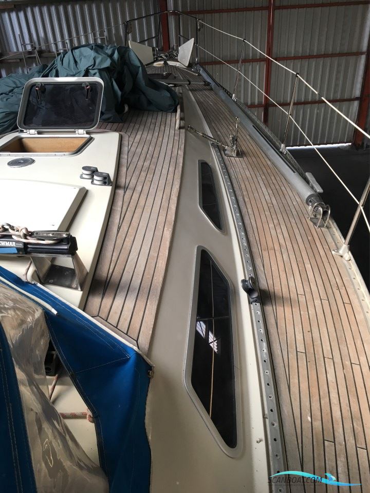 Sweden Yachts 340